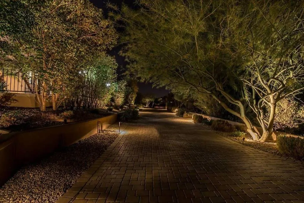 Villa Estate Resort Style Oasis 6Bdrm, 5.5 Bath Heated Pool With Misters Scottsdale