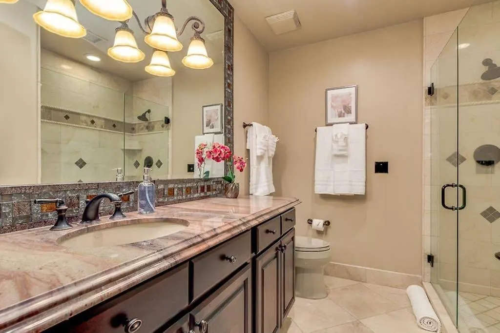 Villa Estate Resort Style Oasis 6Bdrm, 5.5 Bath Heated Pool With Misters Scottsdale