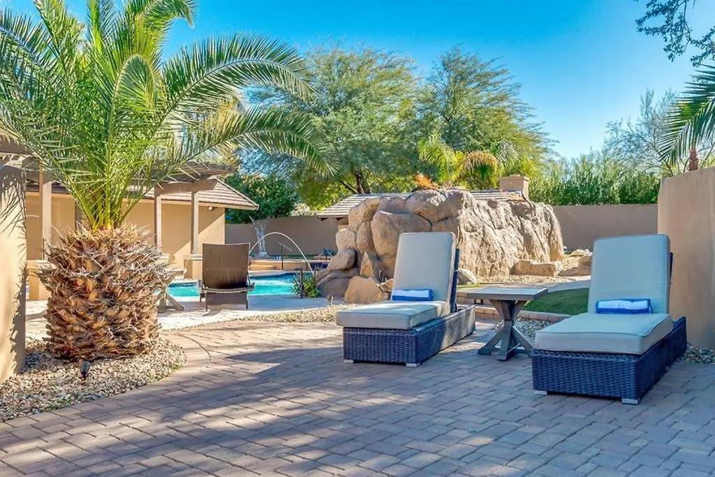 Estate Resort Style Oasis 6Bdrm, 5.5 Bath Heated Pool With Misters Scottsdale 0*,